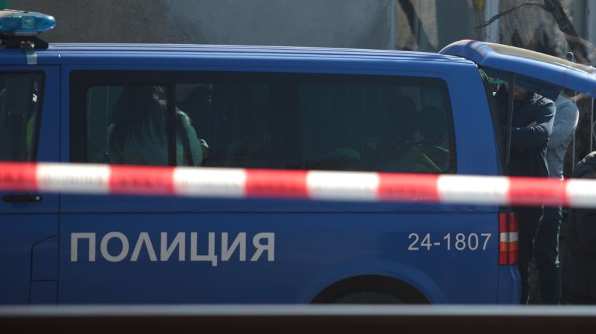 Мъж застреля съпругата си и опита да се самоубие в "Столипиново"