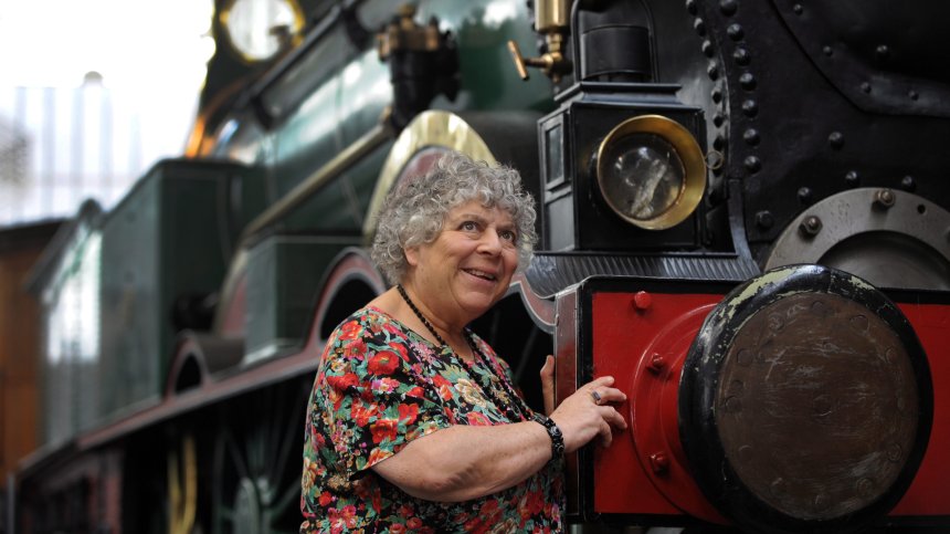 Актрисата от "Хари Потър" Мириам Маргулис сподели за сериозното си гръбначно заболяване