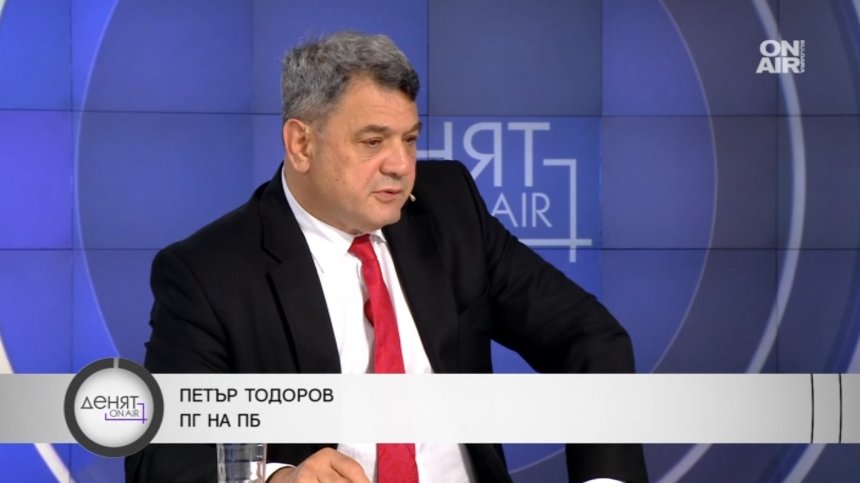 Петър Тодоров: МВР си върши работата по полетите на Пеевски