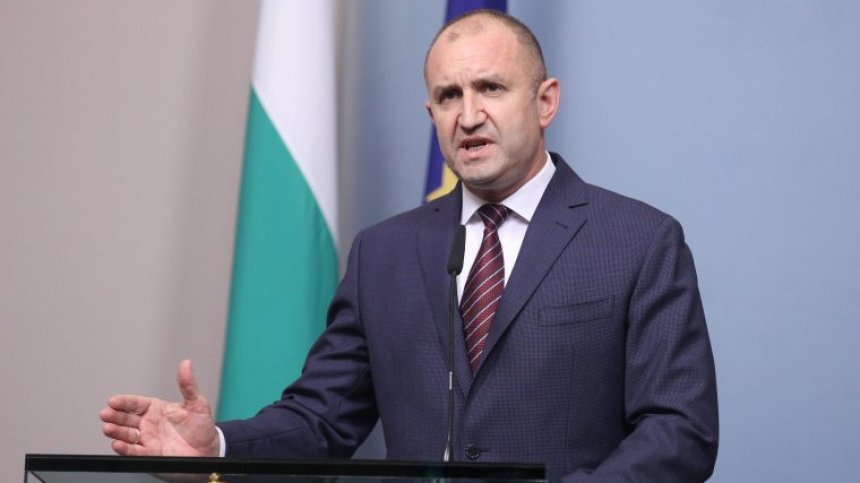 Радев: Не съм опонент на правителството, а обективен коректив