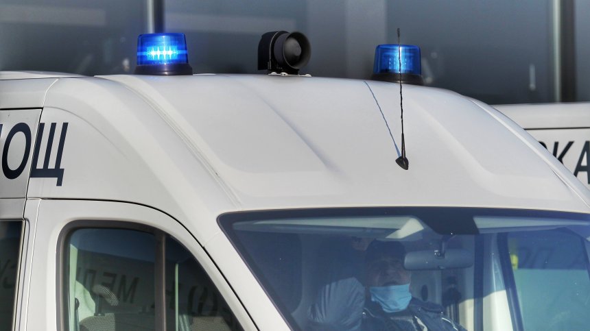 Пиян и дрогиран шофьор блъсна майка и дъщеря на паркинг в Бургас