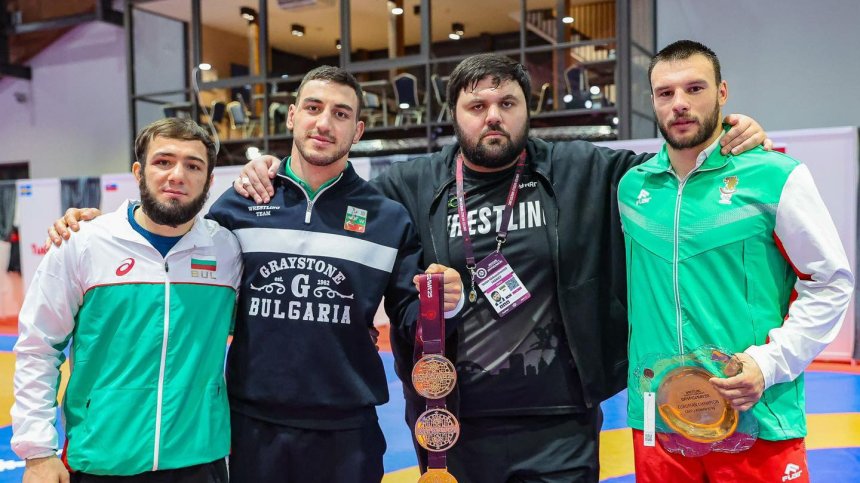 Отборът по класическа борба: Искаме да работим със Сослан Фарниев