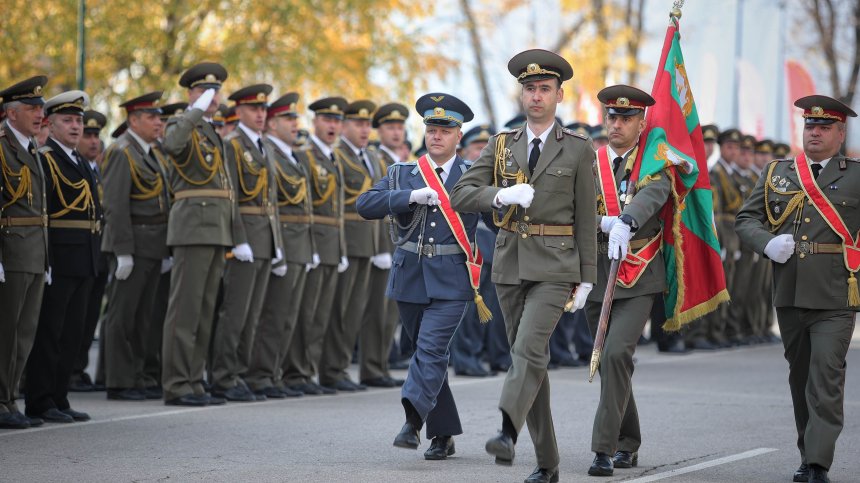 България няма да изпраща войски на фронта в Украйна