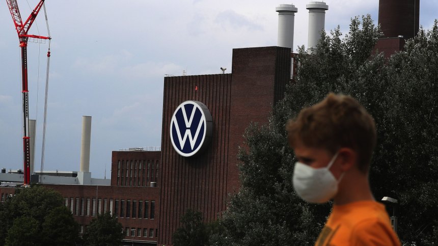 Volkswagen ще предлага съоръжения за доброволни тестове за Ковид-19 в Германия