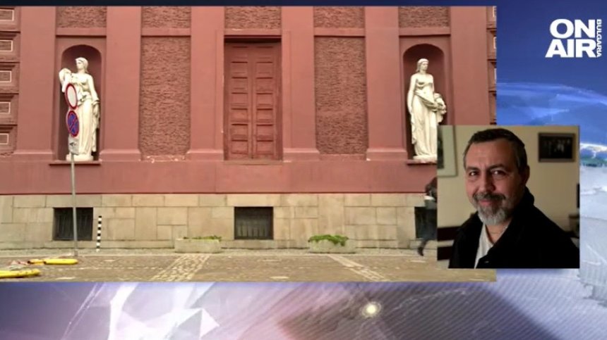 Напрежение между министъра на културата и Христо Мутафчиев, артистите готови на стачка