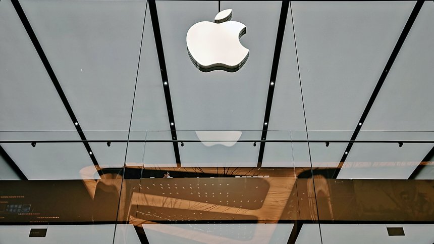 Руски съд глоби Apple за неизтрито "невярно" съдържание