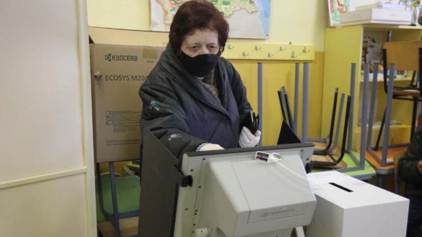Спорът за машините: Ще стигнат ли наличните и колко ще струва доставката им?