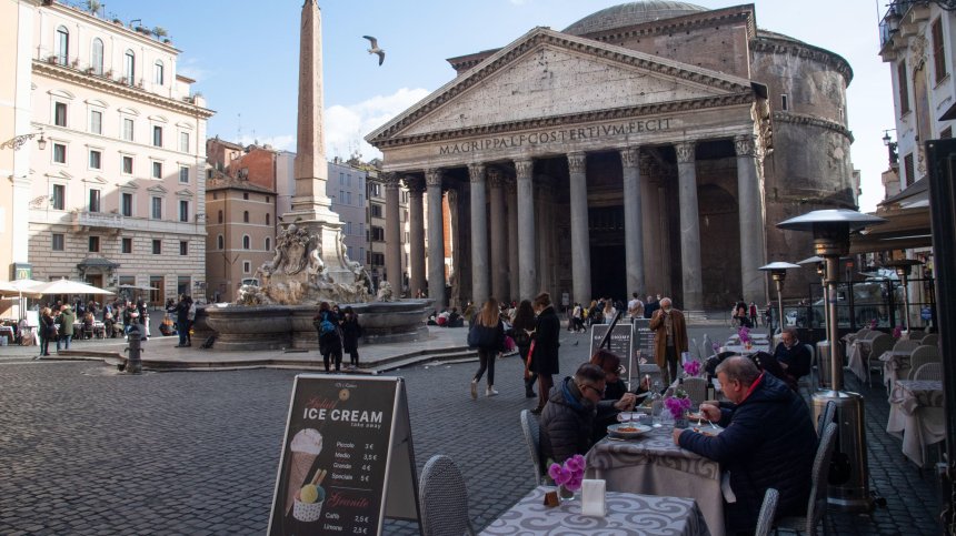 Скок на цените в заведенията, хотелите и вътрешните полети в Италия