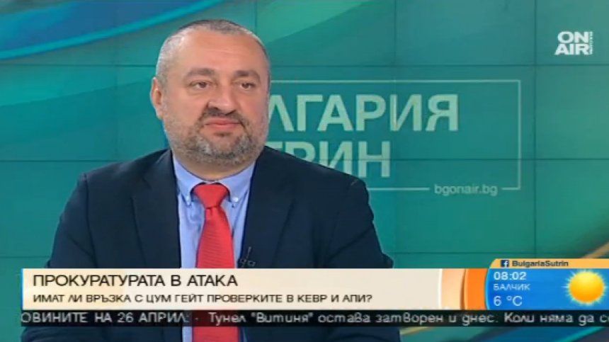Ясен Тодоров: Лозан Панов да подаде оставка от ВКС