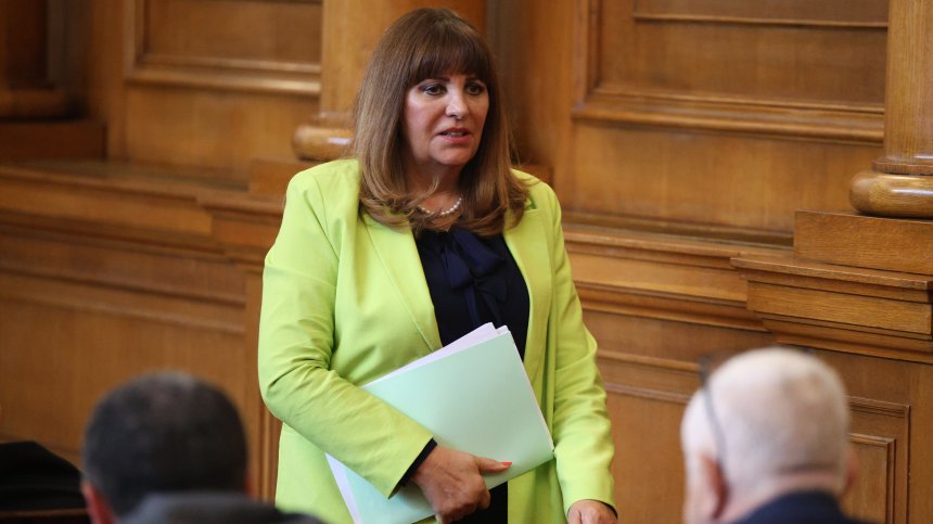 Депутатите не успяха да изберат нов управител на Здравната каса