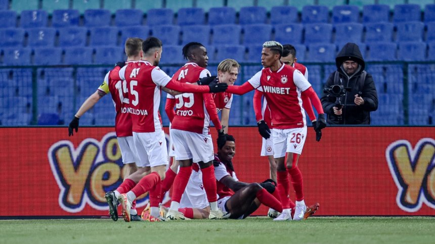 ЦСКА победи "Арда" с дебютни голове на Джейсън Локило и Мика Пинто