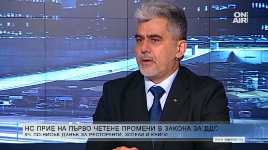 Доц. Михов: Туристическите ваучери са знак на уважение към хората на първа линия
