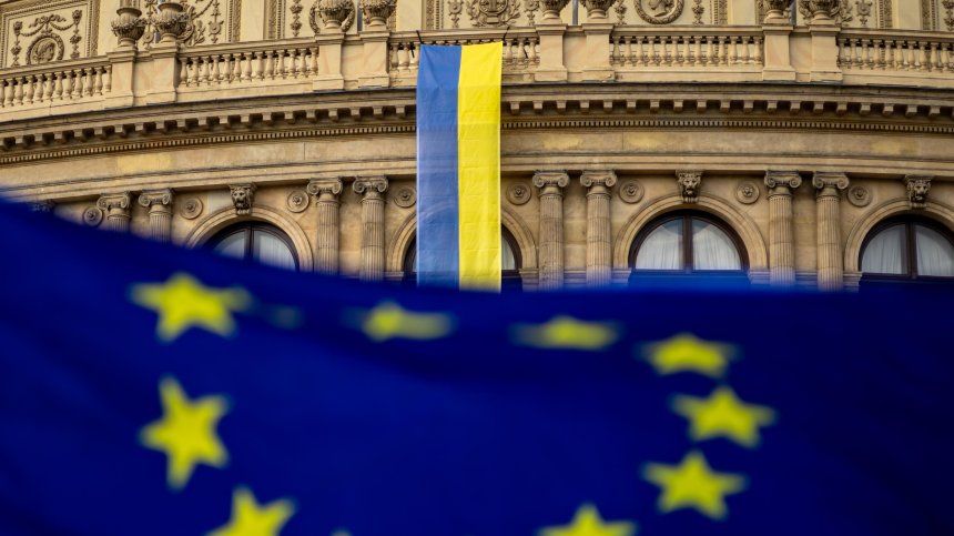 Украйна очаква недостиг от $78 млрд. през 2027 г., настоява за руските активи