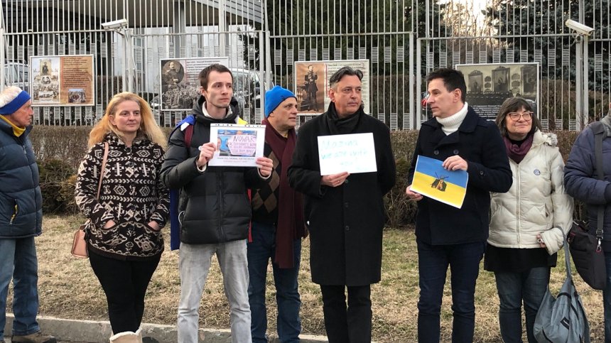 "Ужасен съм, че ще ме върнат в Русия": Александър Стоцки със смразяващ разказ за Москва