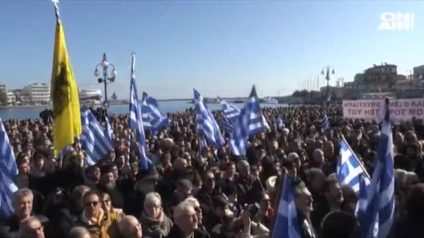 Антимигрантска вълна залива гръцките острови