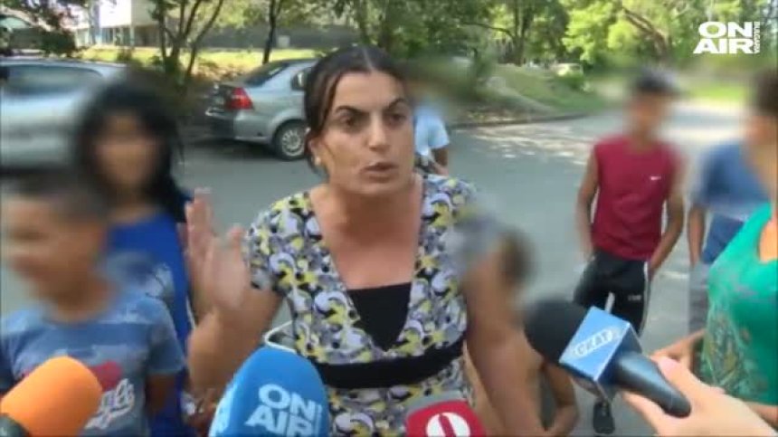 Роми обвиняват полицаи, че взимат рушвети от пласьори на дрога