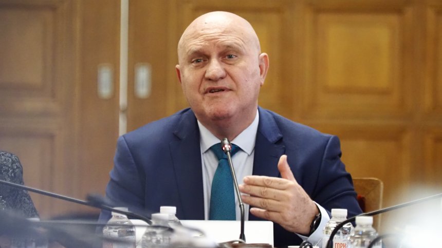 Цоков: Над 330 000 деца са подкрепени по проекти на МОН за равен достъп до образование