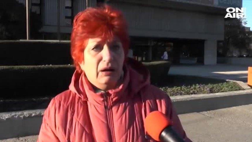 Автобусните кондуктори във Варна на протест заради съкращения