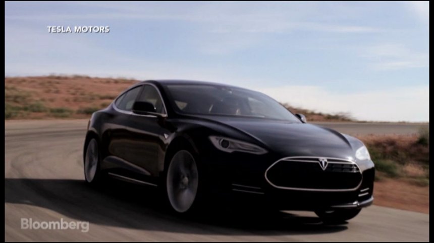 Новото електрическо бижу - Tesla D