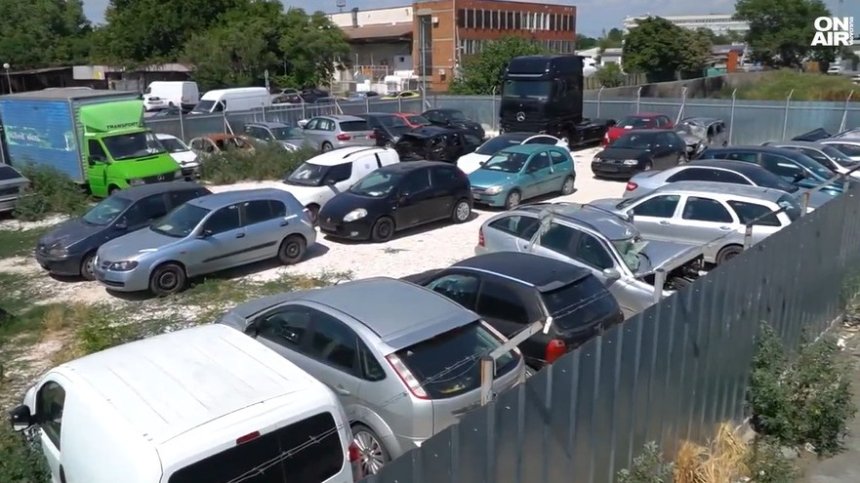 Полицията в Пловдив запълни и двата паркинга за конфискувани коли