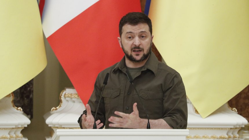 Зеленски: Украйна се нуждае украинските герои да оцелеят
