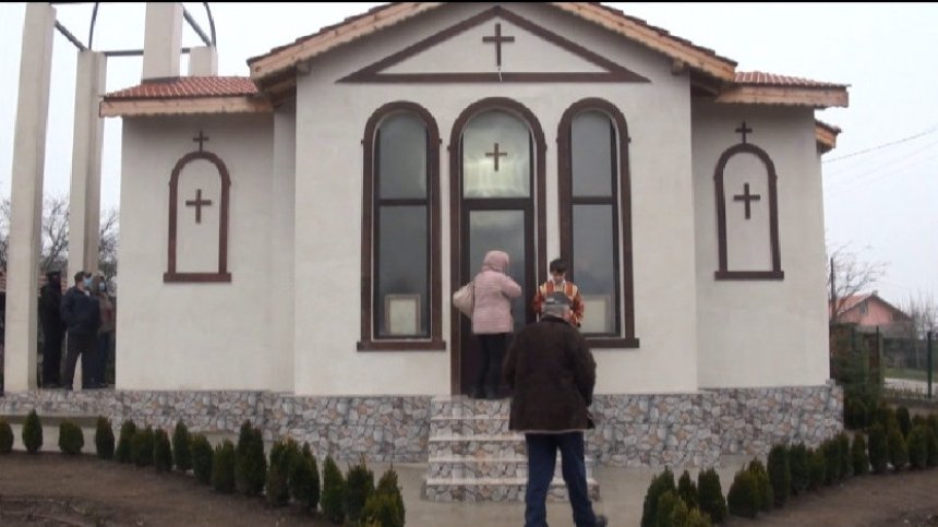 Християни и мюсюлмани построиха заедно нов храм в Черковна