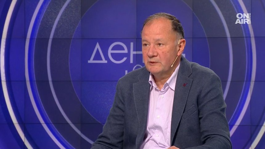 Миков: Поведението на БСП е самоубийствено, трайно изпадане от водещите партии