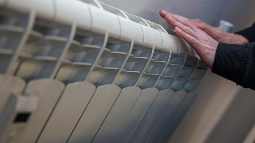 "Дружба" без парно и топла вода 90 дни - това е дискриминация, твърди КЗД