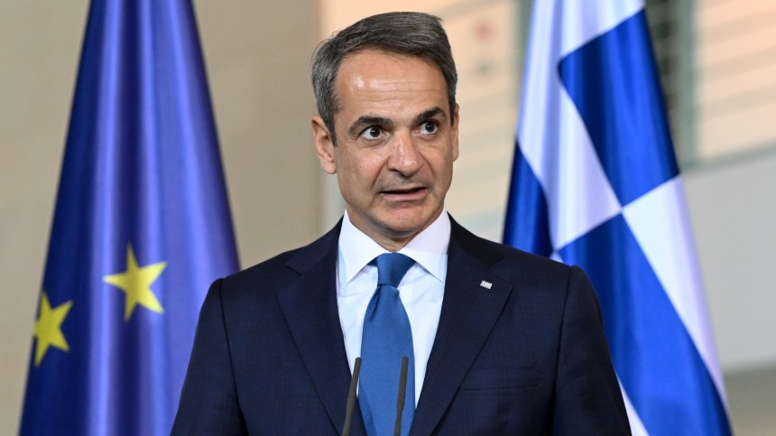 Гърция форсира законопроекта за еднополовите бракове, влиза в парламента преди Коледа