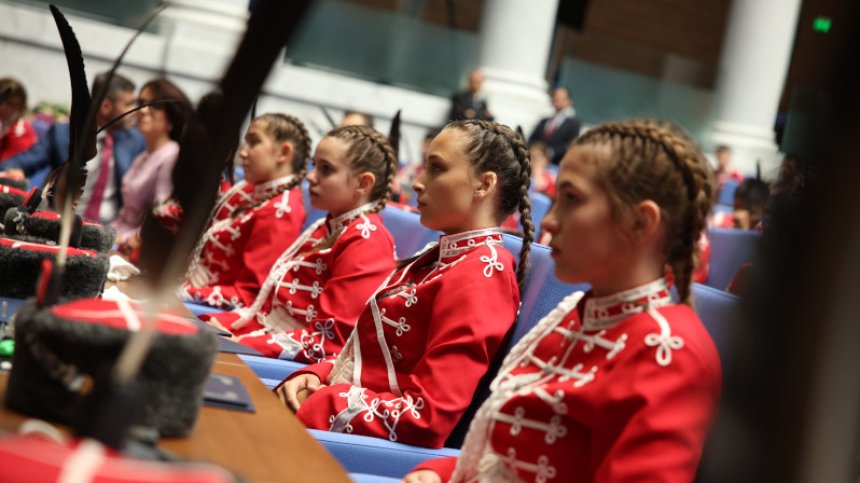 Над 160 младежи от гвардейски отряди бяха гости на НС (+СНИМКИ)