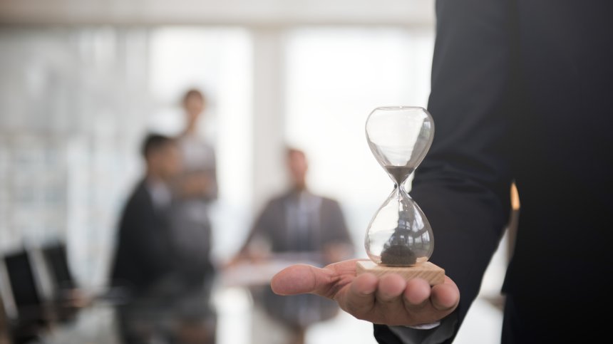 Пътуването във времето е възможно и дори вече се случва