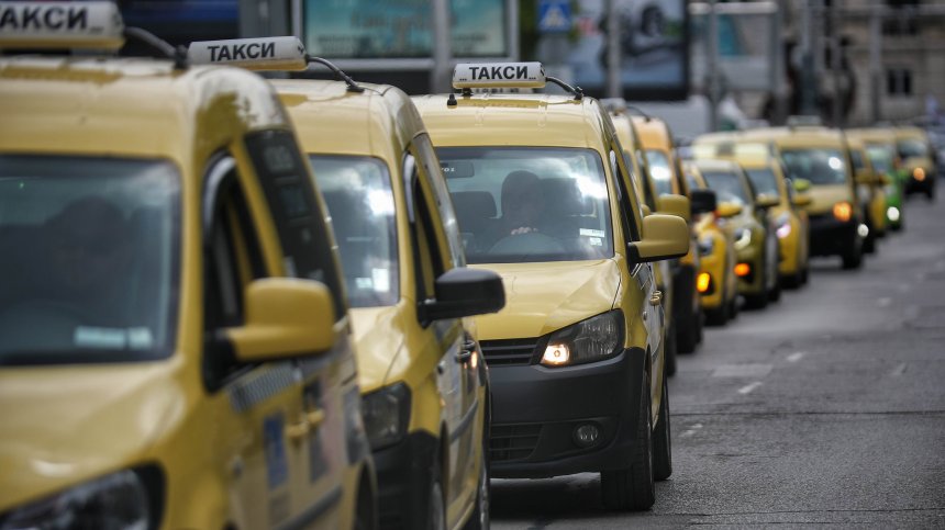 Таксиметровият бранш притеснен: Индийци ще возят пътници в Пловдив?