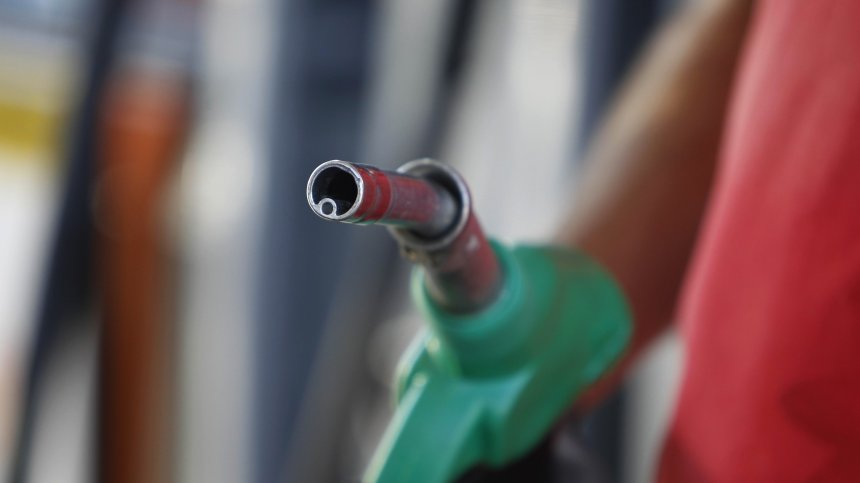 Как без да искаме убиваме клапаните и инжекторите при зареждане на колата