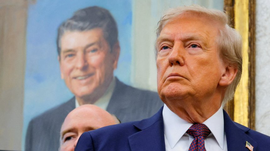 Тръмп си пада по банкетите: Балната зала в Белия дом ще бъде грандиозна