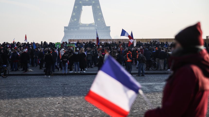 Протести във Франция и Италия срещу ваксините и "зеления сертификат"