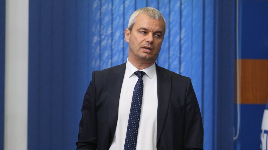 "Възраждане" предлага парично наказание за спящи и отсъстващи депутати