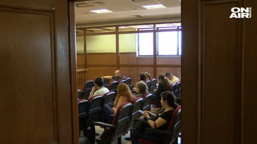 Спецсъдът отложи гледането на мерките на задържаните митничари