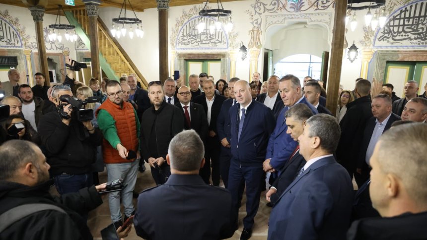 Желязков в джамия в Разград: България просперира заради етническата толерантност (+СНИМКИ)
