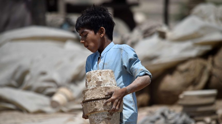 ООН: Премахването на детския труд може да се забави със стотици години