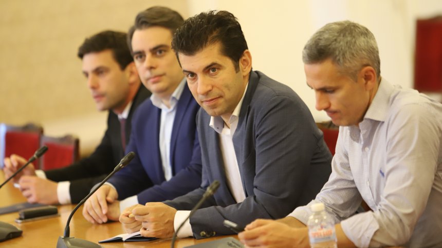 "Продължаваме промяната" и БСП пак се сближиха, ИТН и ГЕРБ отправиха критики