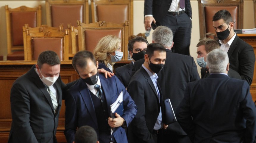 Депутатите гледат на второ четене Бюджет 2022