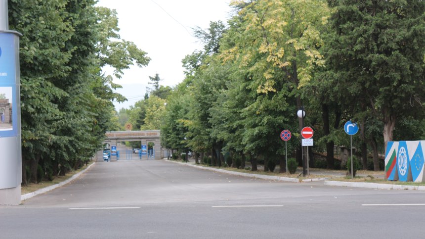 Засилват охраната в складове и цехове на оръжейните заводи. Има ли риск за производството?