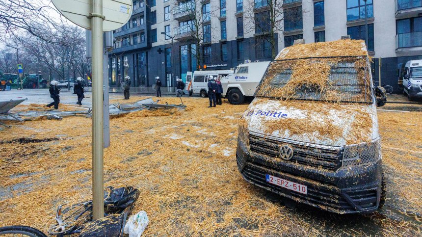 Белгийските фермери в нов сблъсък с полицията и вандалски прояви