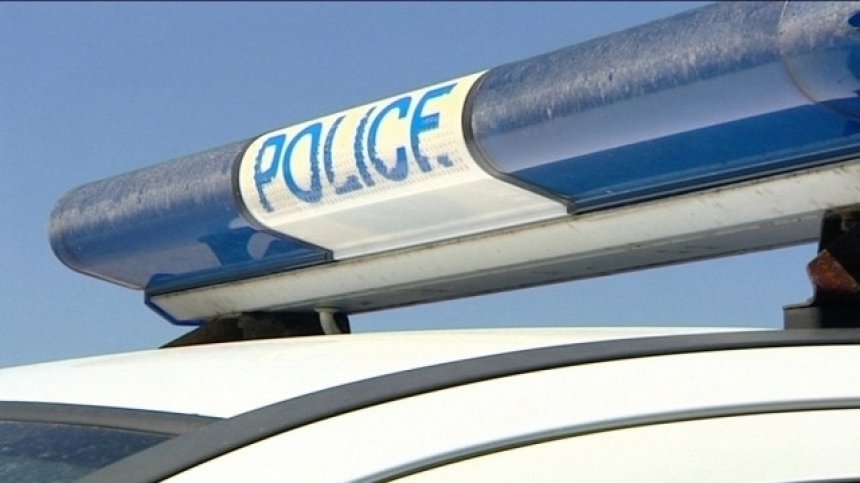Задържаха двама мъже в Разград за сводничество и пране на пари