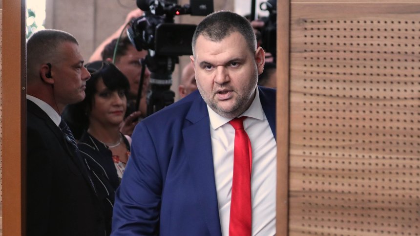 Пеевски ще пробва с втория мандат, каза дали ще го вземе лично като кандидат-премиер