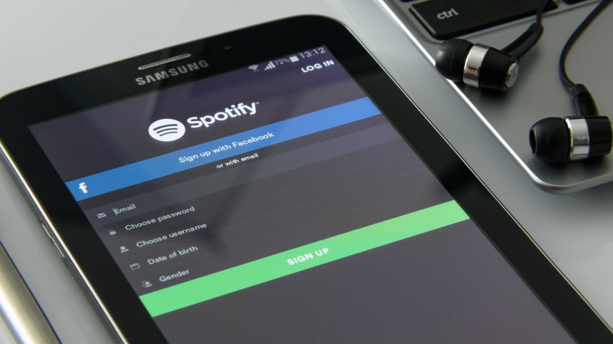 Технологичен сблъсък: Spotify се изправя срещу Clubhouse