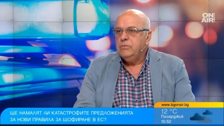 Всичко се върти около началника и гишетата: Защо саботираме дигитализацията?