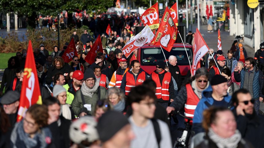 Франция като България: Национална стачка срещу проектобюджета