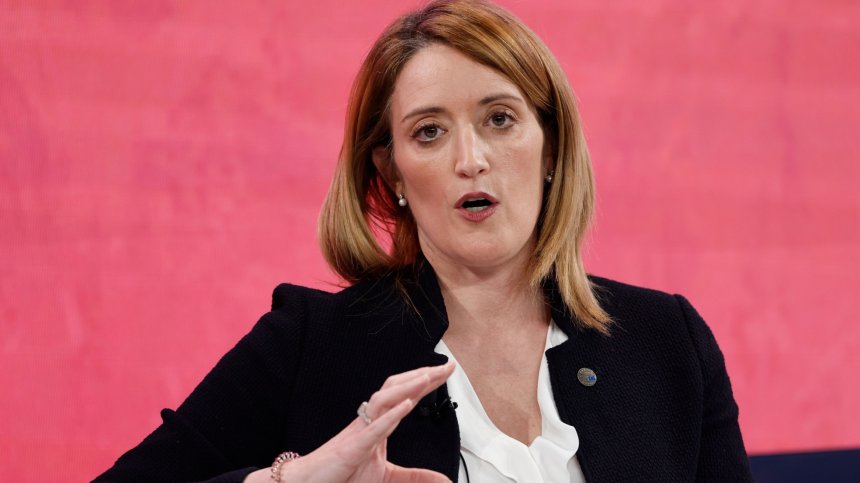 ЕП свали имунитетите на още двама депутати заради "Катаргейт"