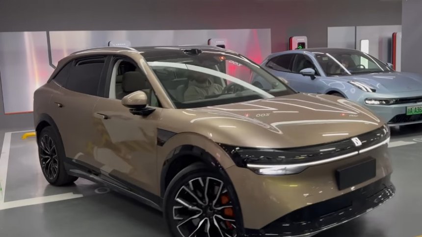 Zeekr 7X постави световен рекорд за зареждане на електромобил (+ВИДЕО)